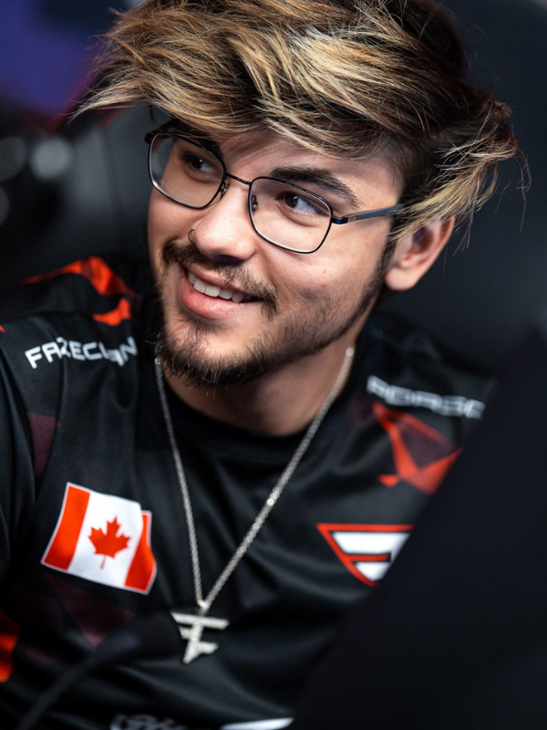 Russel "Twistzz" Van Dulken